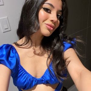 Meet your Posher, Nadia